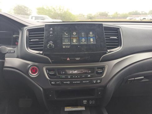 Used 2021 Honda Pilot Special Edition image 11