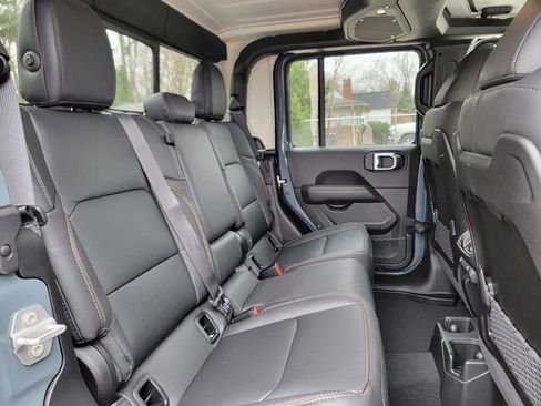 New 2026 Jeep Gladiator Sport image 22