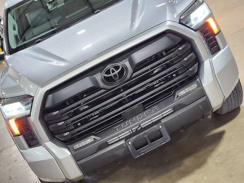 Used 2024 Toyota Tundra SR5 w/ SR5 Premium Package AWD/4WD image 19
