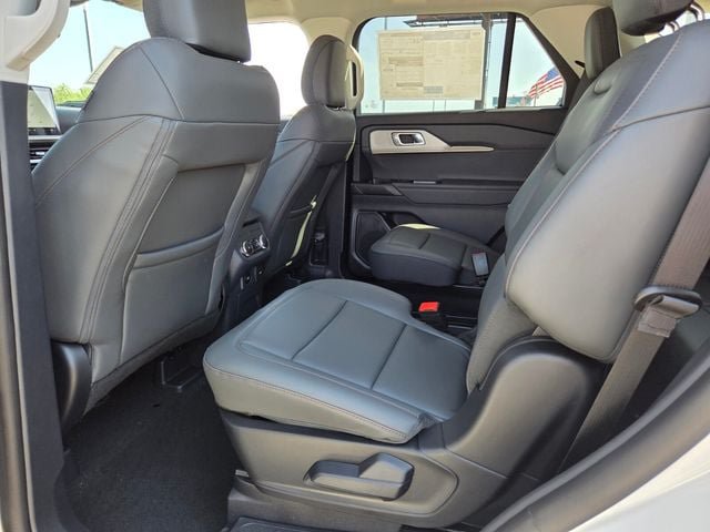 New 2026 Ford Explorer Active w/ Active Comfort Package RWD image 29