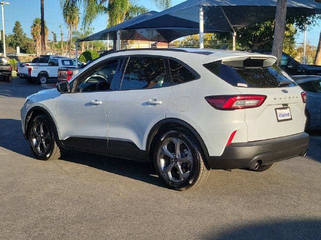 Certified 2025 Ford Escape ST-Line FWD image 2