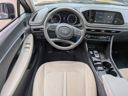 Used 2023 Hyundai Sonata SE FWD image 16