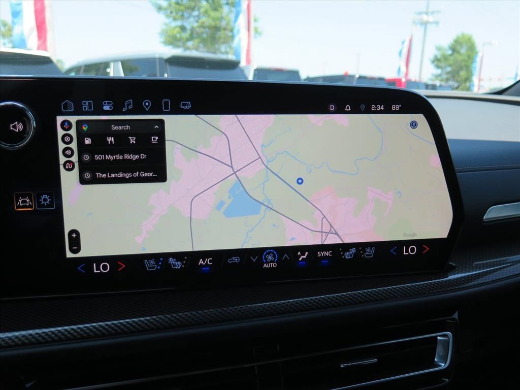 Used 2025 Chevrolet Traverse High Country FWD image 17