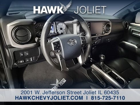 Used 2020 Toyota Tacoma Limited AWD/4WD image 13