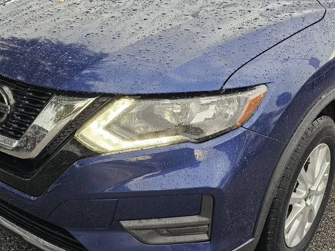 Used 2019 Nissan Rogue SV FWD image 5