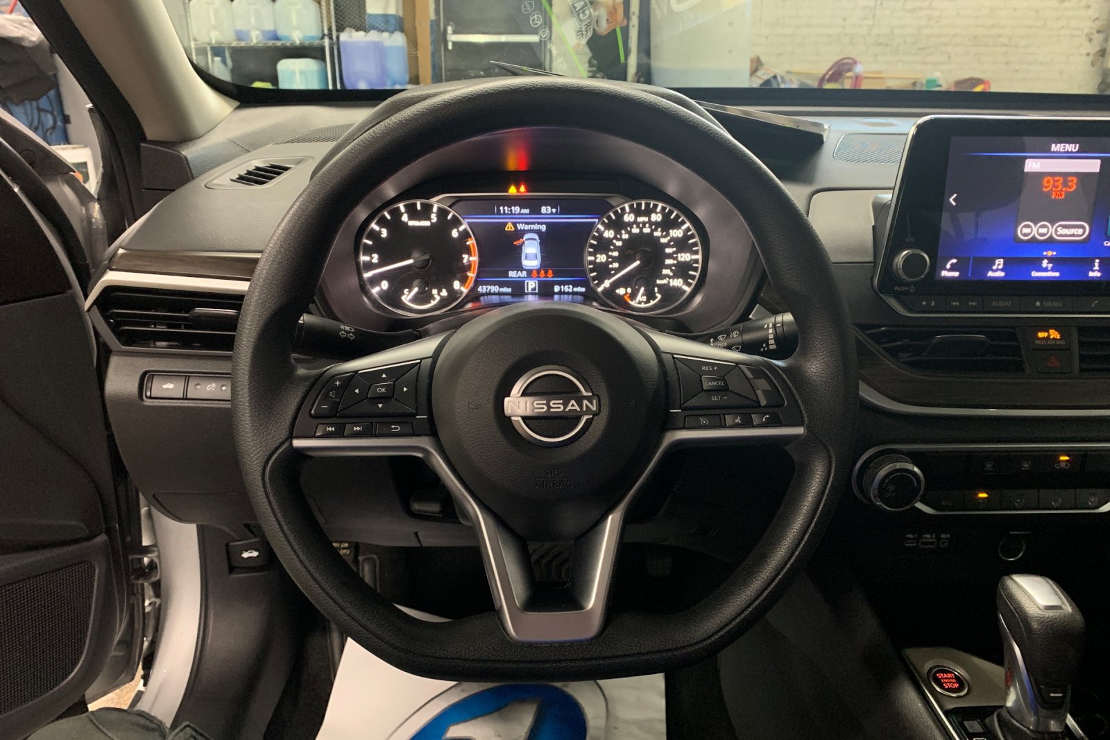 Used 2024 Nissan Altima 2.5 SV FWD image 24