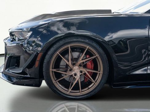 Used 2019 Chevrolet Camaro SS image 7