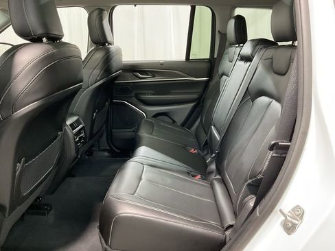 Used 2022 Jeep Grand Cherokee Limited 4xe w/ Luxury Tech Group II image 21