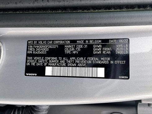 Used 2023 Volvo XC40 B4 Ultimate w/ Protection Package Premier FWD image 19