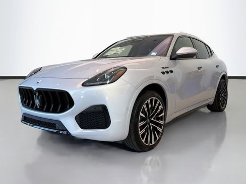 New 2025 Maserati Grecale Modena image 7