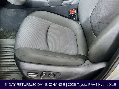Used 2025 Toyota RAV4 XLE w/ Convenience Package AWD/4WD image 25