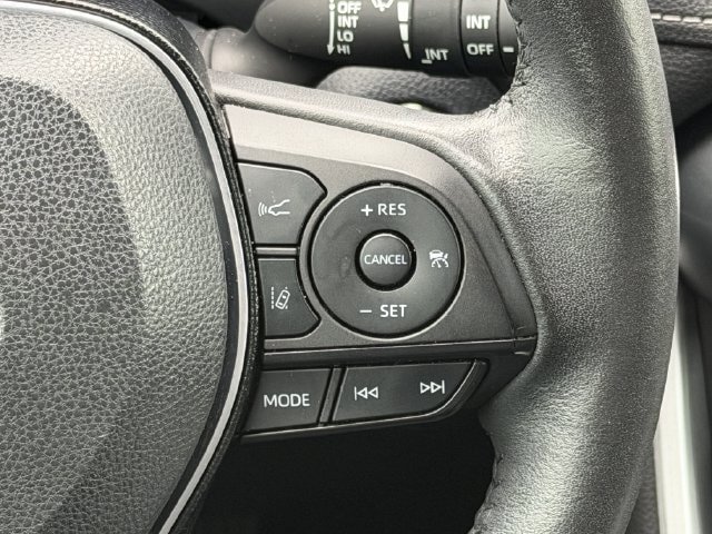 Certified 2020 Toyota RAV4 XLE Premium FWD image 14