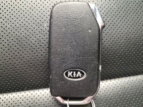 Used 2020 Kia Telluride S AWD/4WD image 32