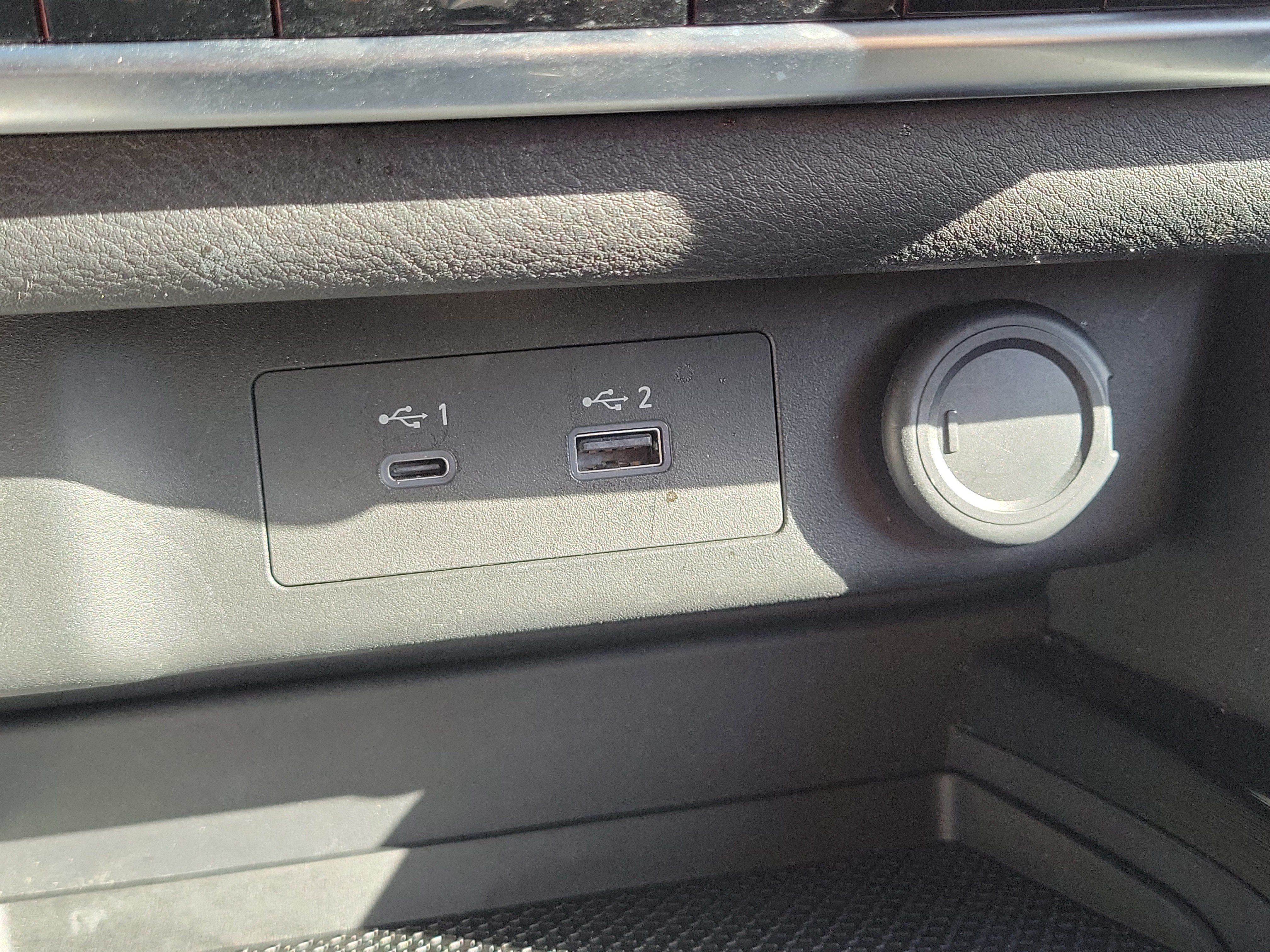 Certified 2021 Nissan Rogue SV w/ Premium Package FWD image 31
