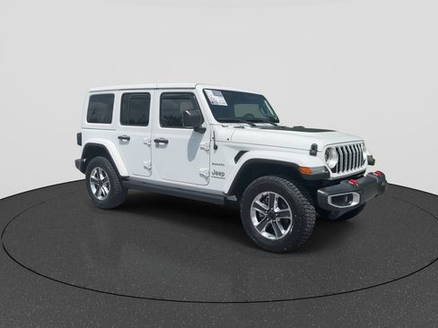 Used 2024 Jeep Wrangler Unlimited Sahara w/ Safety Group AWD/4WD image 2