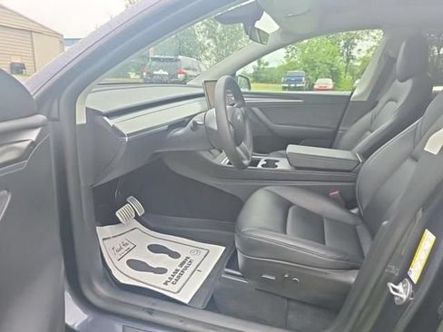 Used 2022 Tesla Model Y Performance AWD/4WD image 3