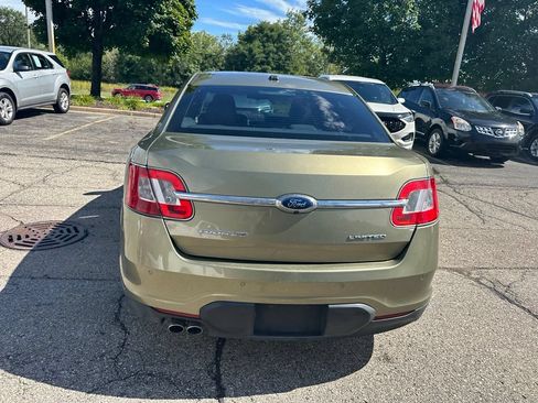 Used 2012 Ford Taurus Limited FWD image 4