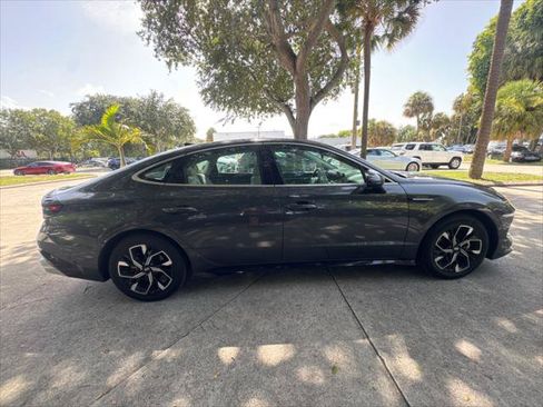 Used 2025 Hyundai Sonata SEL FWD image 6