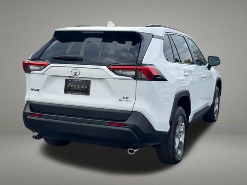 Used 2025 Toyota RAV4 LE image 5