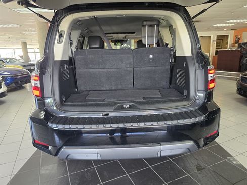 Used 2021 Nissan Armada SL w/ Captain's Chairs Package AWD/4WD image 40