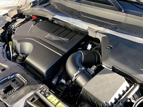Used 2025 Land Rover Discovery Sport S image 31