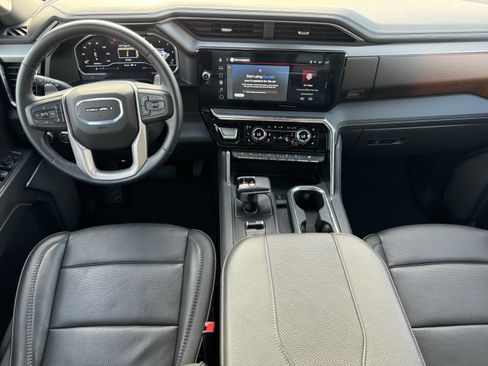 Used 2024 GMC Sierra 1500 Denali w/ Denali Reserve Package AWD/4WD image 10