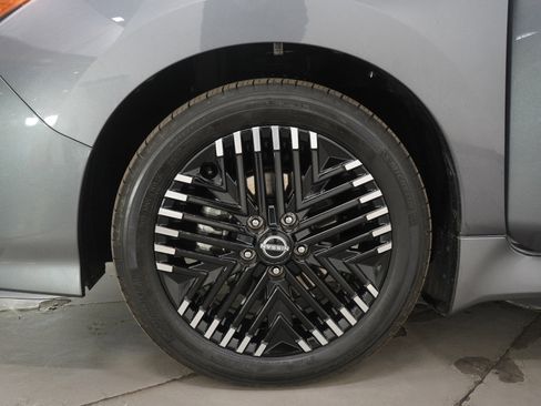 Used 2024 Nissan Leaf SV Plus image 30