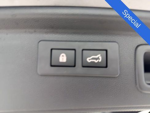 Used 2023 Subaru Forester Premium AWD/4WD image 29
