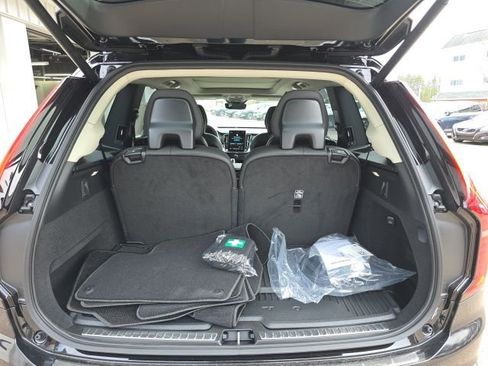 New 2026 Volvo XC90 T8 Ultra w/ Protection Package Premier image 17