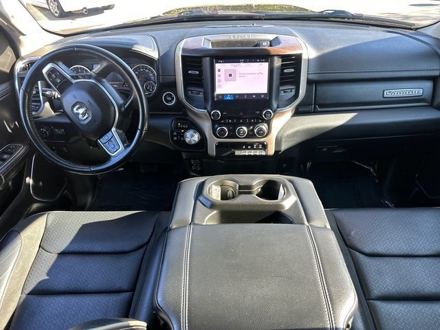 Used 2022 RAM 1500 Laramie AWD/4WD image 19