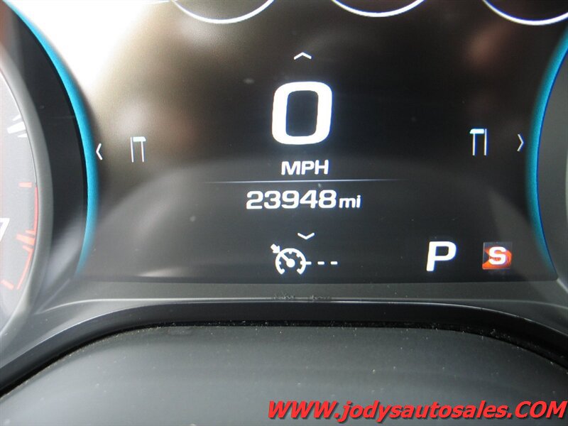 Used 2018 Chevrolet Camaro SS RWD image 12