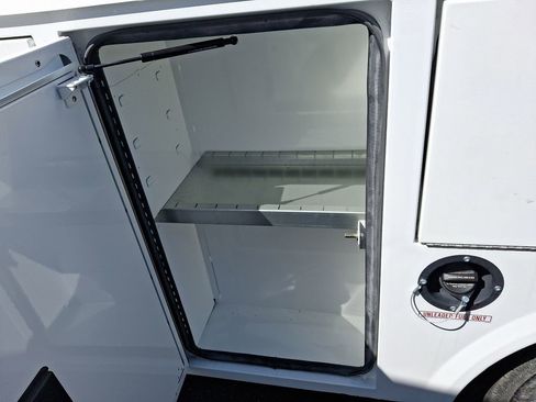 New 2024 Chevrolet Express 3500 w/ Power Convenience Package image 5