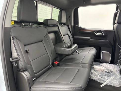 New 2026 GMC Sierra 1500 Denali w/ Denali Reserve Package AWD/4WD image 39