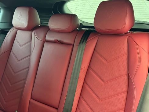 Used 2024 Maserati Grecale Trofeo image 17