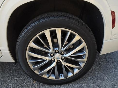 Used 2025 Buick Enclave Avenir w/ Super Cruise Package image 11