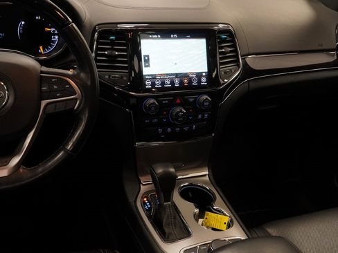 Used 2021 Jeep Grand Cherokee Overland image 28