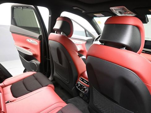 Used 2025 Genesis GV70 2.5T w/ Sport Prestige Package image 15