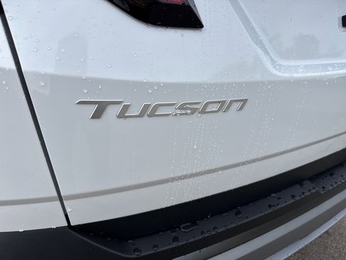 New 2026 Hyundai Tucson SE image 10