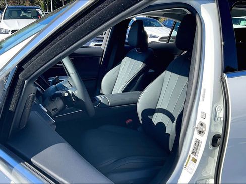 Used 2025 Mercedes-Benz E 350 Sedan image 7