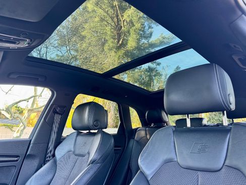 Used 2019 Audi SQ5 Prestige w/ Prestige Package image 15