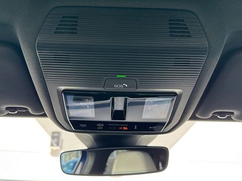 Certified 2022 Volkswagen ID.4 Pro S w/ Gradient Package image 36