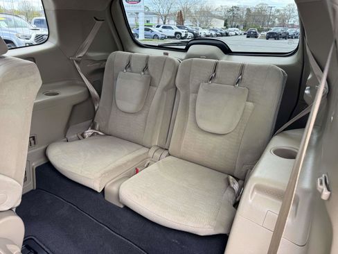 Used 2013 Toyota Highlander Plus image 16