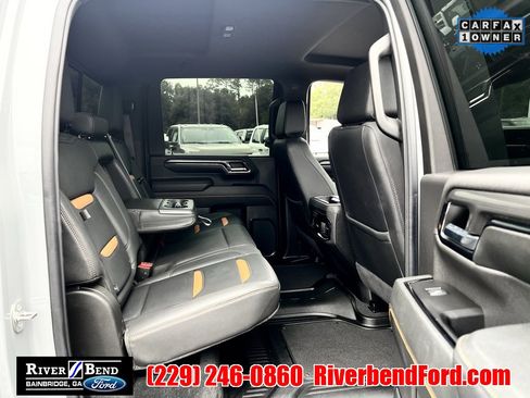 Used 2024 GMC Sierra 2500 AT4 w/ AT4 Preferred Package image 18