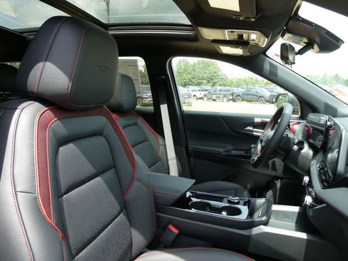 New 2027 Chevrolet Equinox RS w/ Safety and Technology Package AWD/4WD image 9