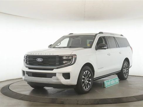 Used 2025 Ford Expedition Max Platinum image 10