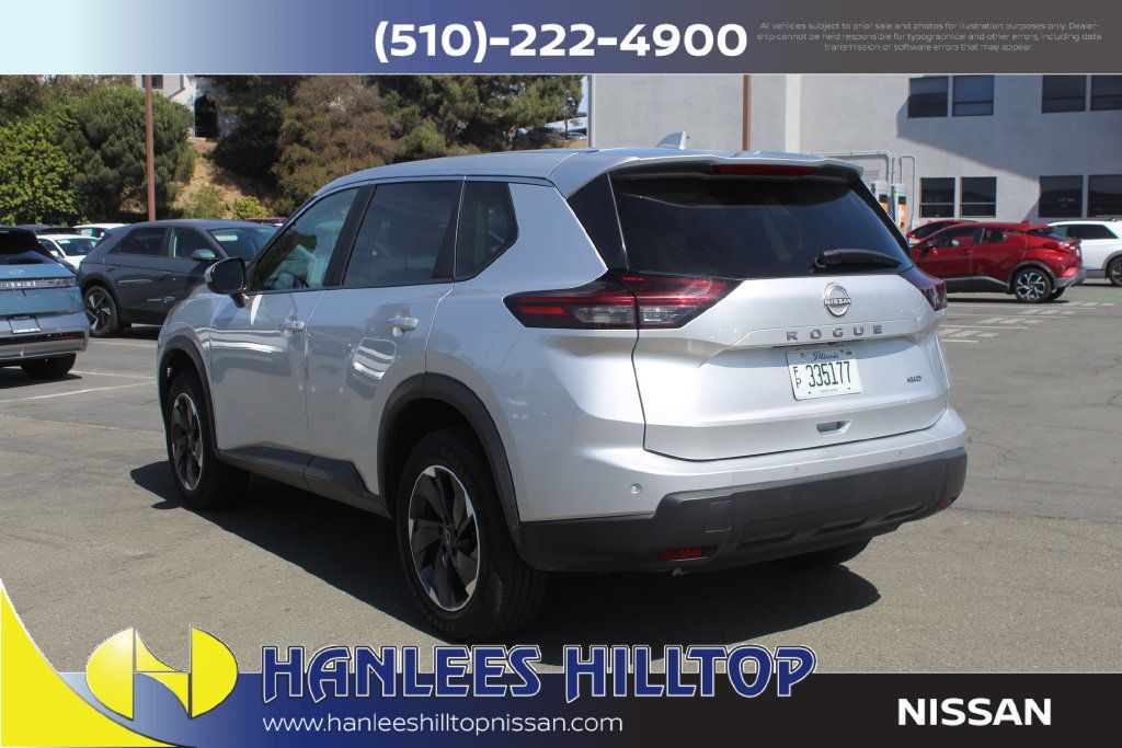 Used 2025 Nissan Rogue SV AWD/4WD image 9