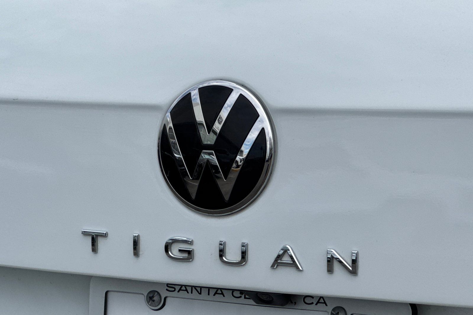 Used 2024 Volkswagen Tiguan Wolfsburg Edition FWD image 47