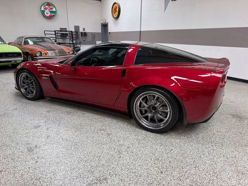 Used 2011 Chevrolet Corvette Z06 RWD image 4