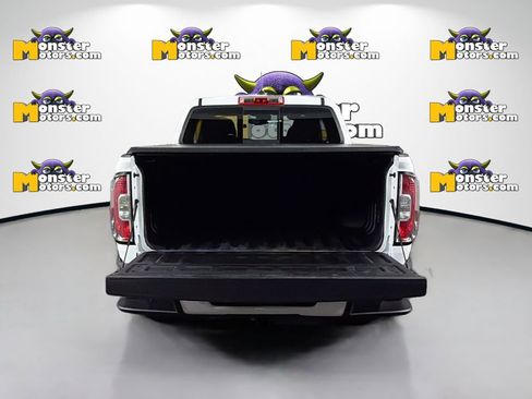 Used 2021 GMC Canyon Denali image 26