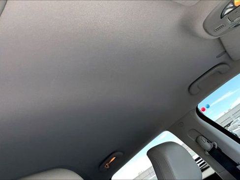 Certified 2022 Jeep Compass Latitude AWD/4WD image 17